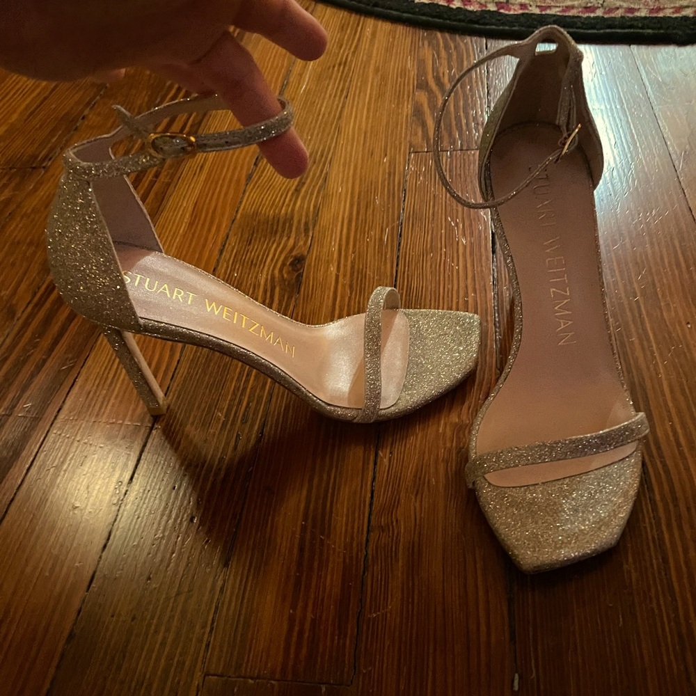 Stuart Weitzman Glitter Stilettos size:6 color:platino fine glitter